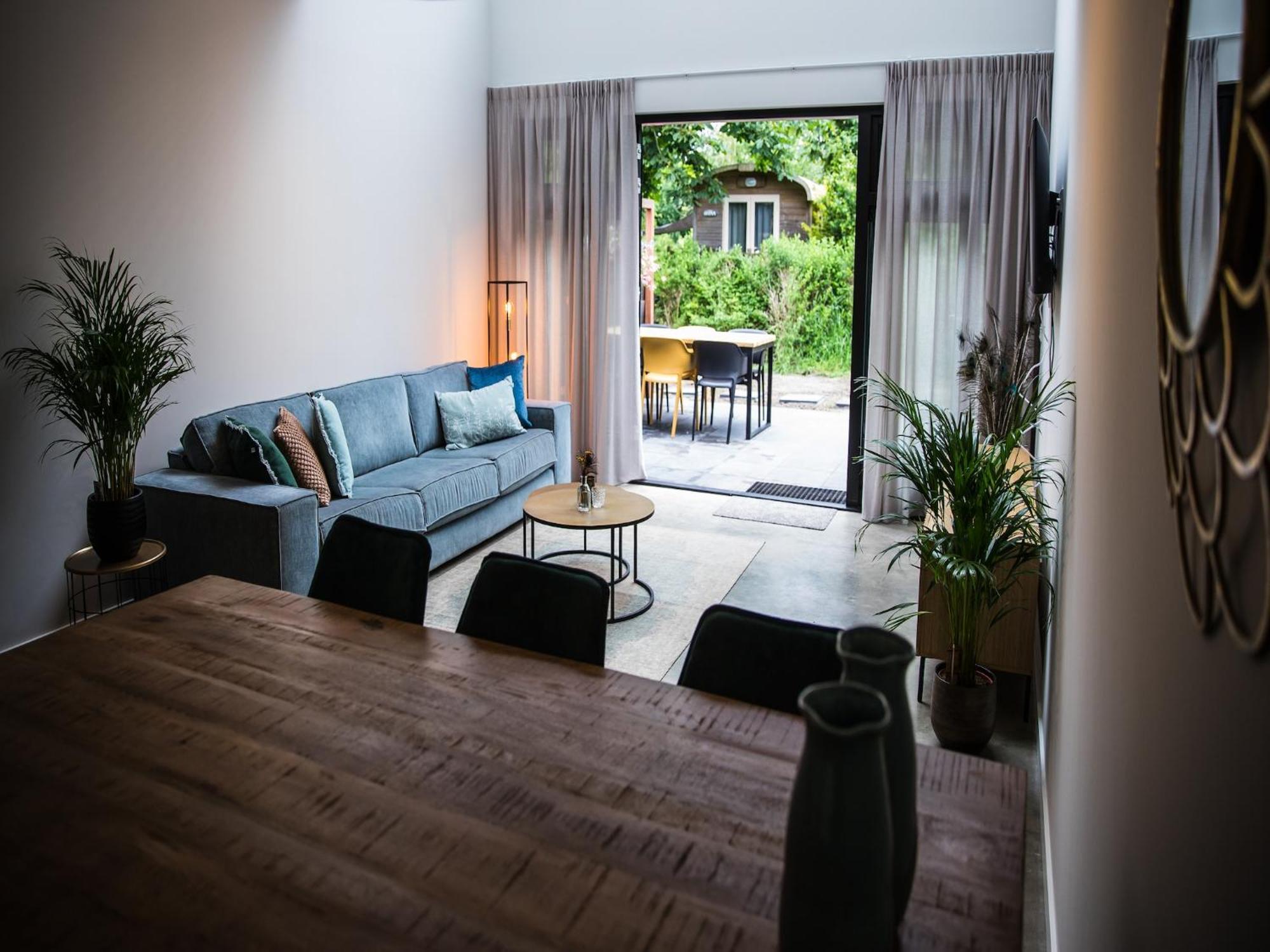 Cozy Holiday Home In Vrouwenpolder Close To The Beach Bagian luar foto