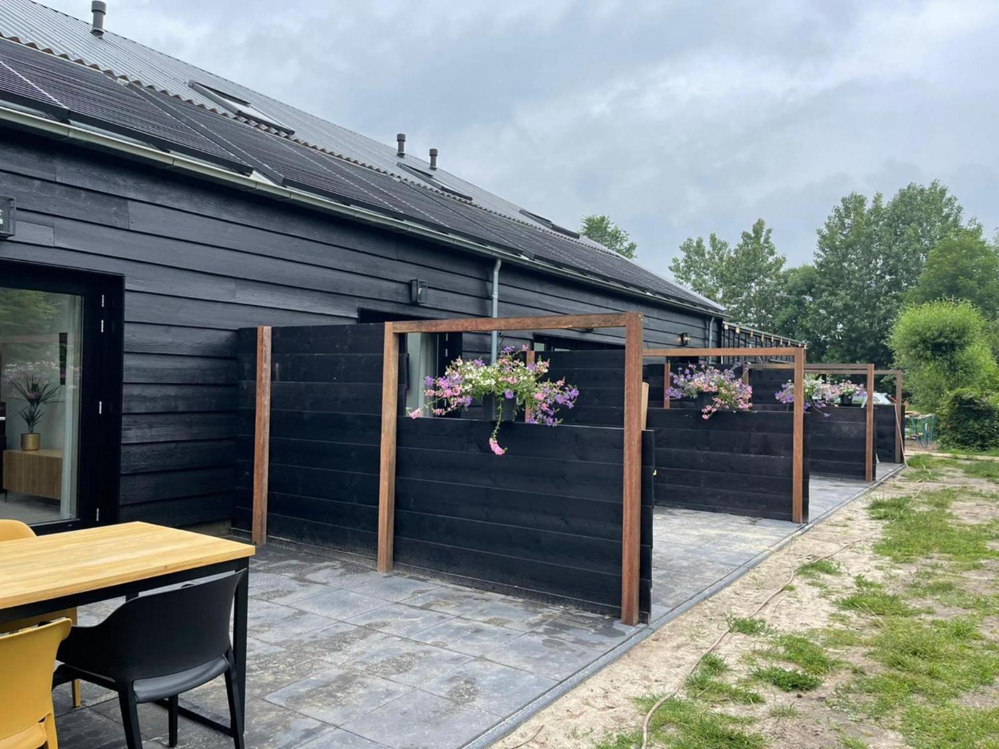 Cozy Holiday Home In Vrouwenpolder Close To The Beach Bagian luar foto