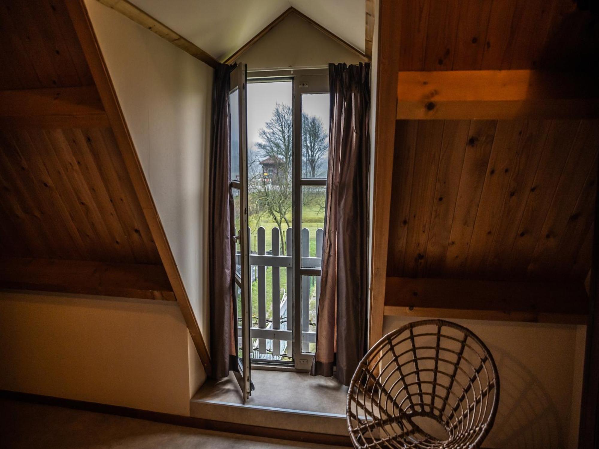 Cozy Holiday Home In Vrouwenpolder Close To The Beach Bagian luar foto