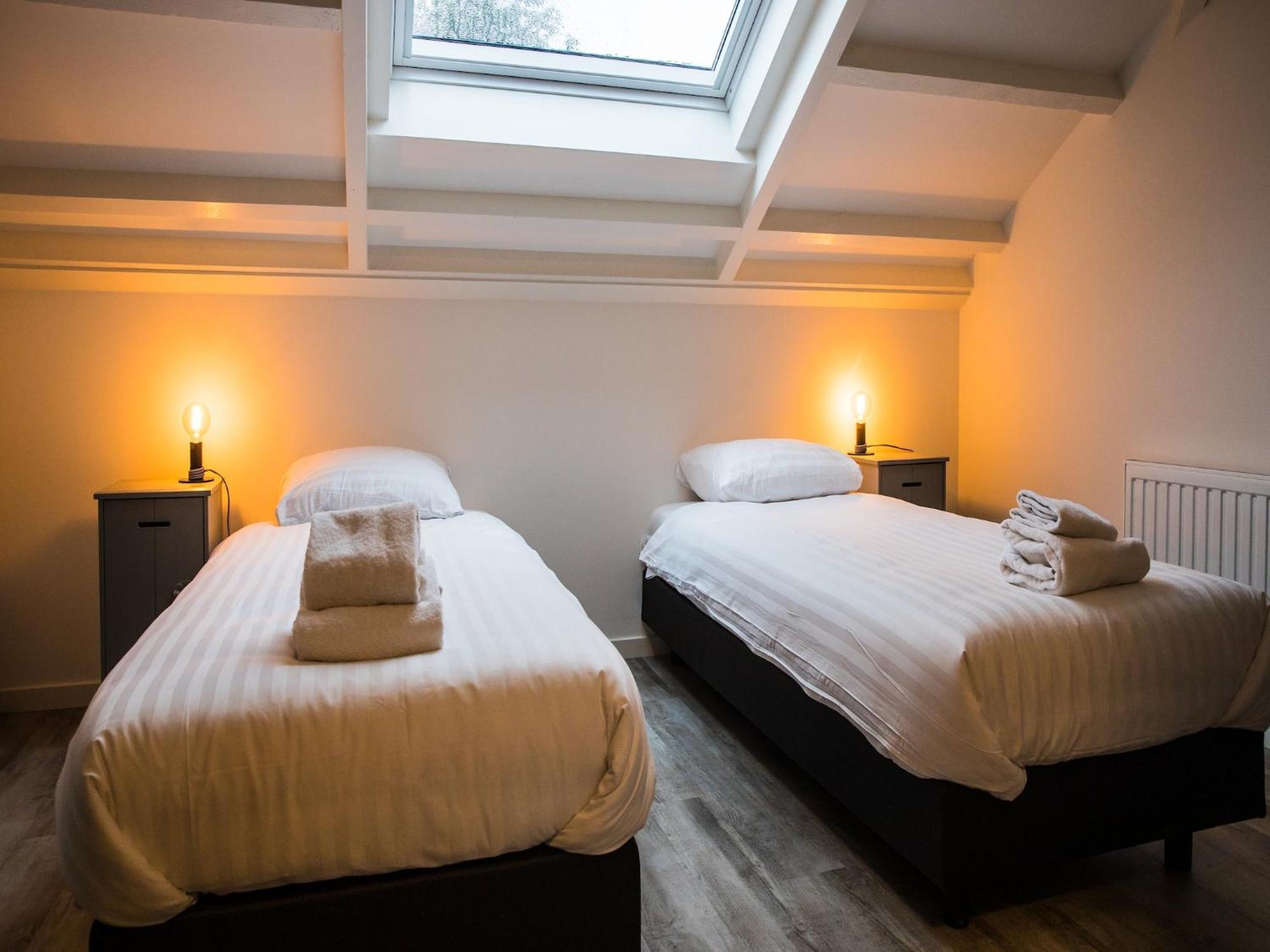 Cozy Holiday Home In Vrouwenpolder Close To The Beach Bagian luar foto