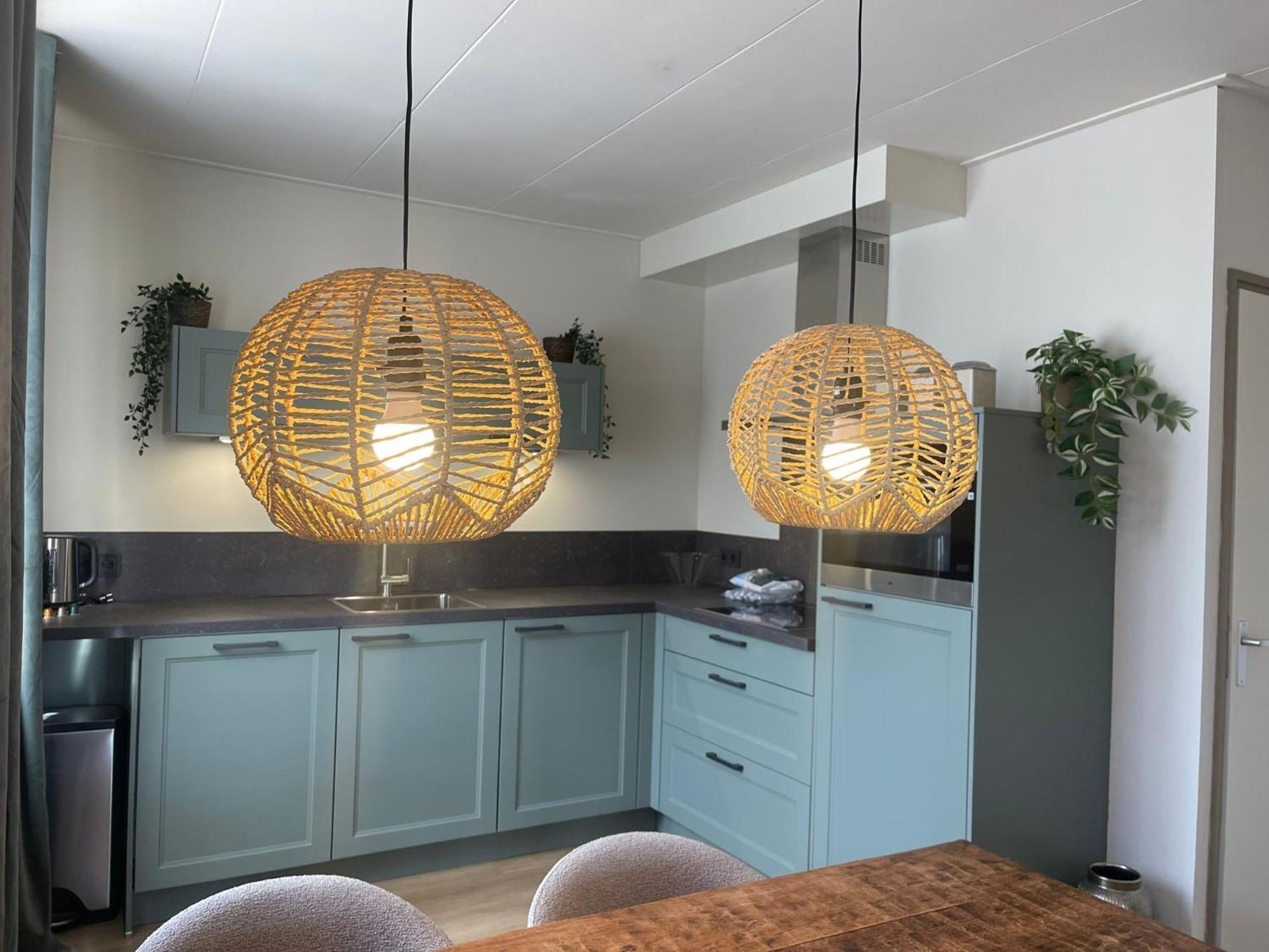 Cozy Holiday Home In Vrouwenpolder Close To The Beach Bagian luar foto